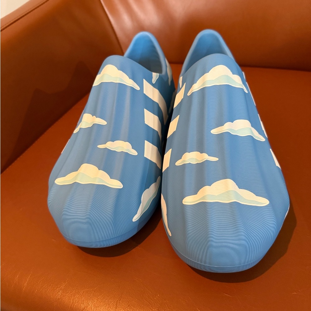 Adidas Simpson clogs - image 3